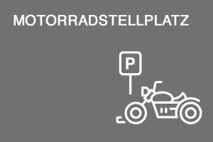 Grafische Darstellung eines Außenstellplatzes mit stilisiertem Auto und Parkplatzschild, dazu oben links die Aufschrift 'AUSSENSTELLPLATZ'